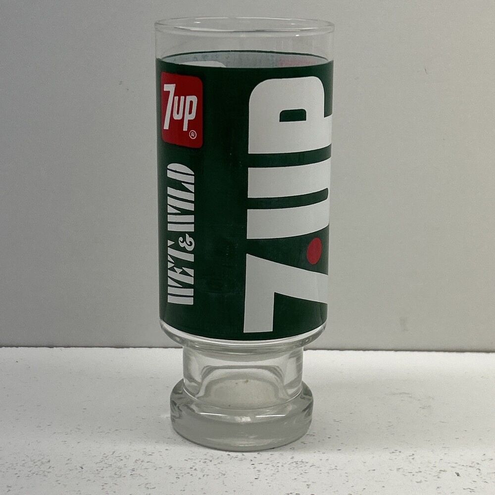 Vintage 70's 7 UP Drinking Glass. The Uncola, Wet And Wild Soda Pop   Seven‎ Up